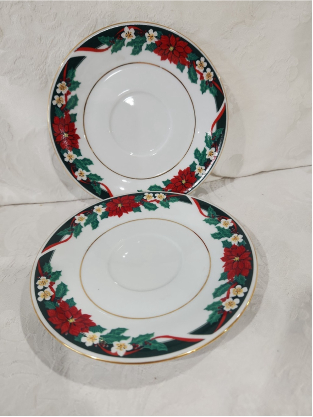TIENSHAN Fine CHINA Deck The Halls SAUCERS Plates Lot Of 2 Christmas POINSETTIA